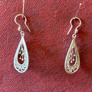 Sterling silver platinum coated earrings